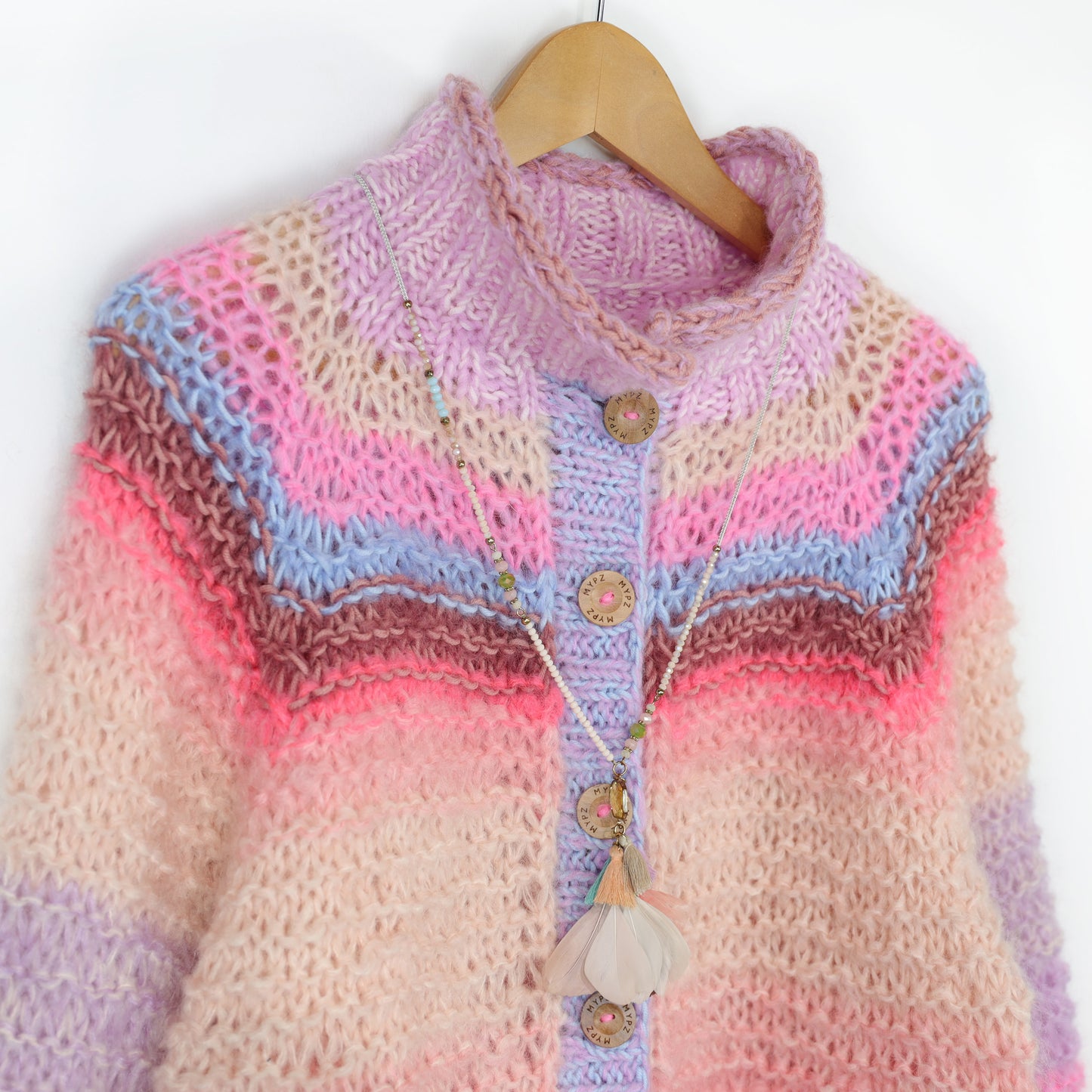 Knitting Kit – MYPZ top-down bomber cardigan Blush en Rouge No10 (ENG-NL-DE)