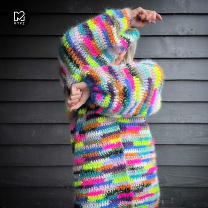 Crochet kit - Chunky Mohair cardigan Groovy Rainbow (ENG-NL)